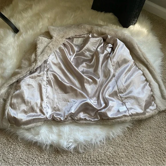 A New Day Faux Fur Coat. Cream. XS - Picture 5 of 7